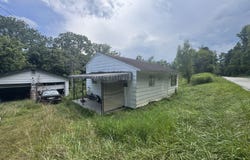 4116 Mccomas Rd, Barboursville, WV 25504