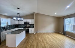 2610 S Elmkirk Park, McHenry, IL 60051