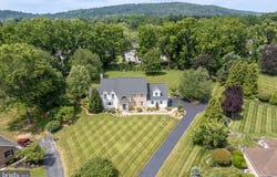 1588 SURREY ROAD, BETHLEHEM, PA 18015