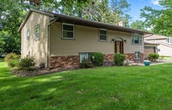 501 Sue Ann Dr, Lake Geneva, WI 53147