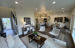 355 SE Shetterly DR, Dallas, OR 97338