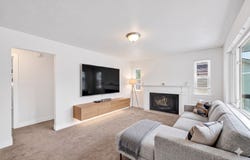 7879 S OAK St, Midvale, UT 84047
