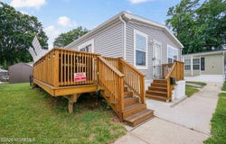 2 Justin Court, Hazlet, NJ 07730