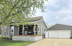 495 W 5th St, Garner, IA 50438