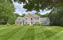 10 Weston Ave, Foxboro, MA 02035