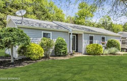 16 Bayberry Drive, Lanoka Harbor, NJ 08734