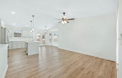 718 E Hedgewood, Andover, KS 67002