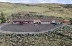 3501 S 40th Ave, Yakima, WA 98903