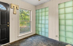 202 Maple Loop Rd, Knoxville, TN 37920