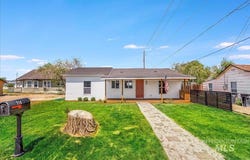 714 Walnut St, Buhl, ID 83616