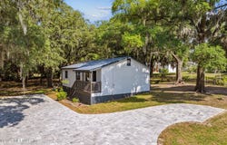 724 N 14TH Street, Fernandina Beach, FL 32034