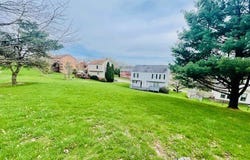 304 N Battery Dr, South Fayette, PA 15057