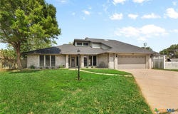 116 Newport Drive, Victoria, TX 77904