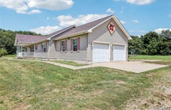 1518 Old Ripley Road, Sorento, IL 62086