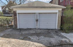 2006 Locust St, Swissvale, PA 15218