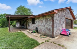 926 Weaver Hill Drive, Maryville, TN 37803