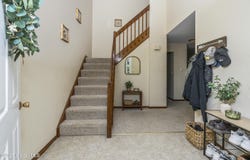 3 Woodside Drive, Albany, NY 12208