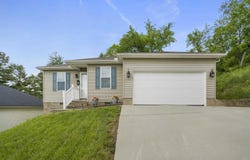 22 Platinum Drive, Chesapeake, OH 45619