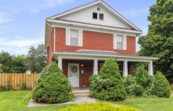 327 N HIGH STREET, ROMNEY, WV 26757