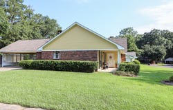104 Brycewood Cir., Hattiesburg, MS 39402