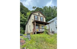 452 Pacific Street, Franklin, PA 16323