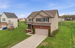 8131 Peninsula Circle, Grand Blanc, MI 48439