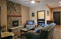 6908 Coon Club Road, Versailles, MO 65084