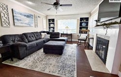 129 W 20th Ave, Hutchinson, KS 67502