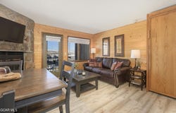 62927 US HWY 40 (Doors 547 & 549), Granby, CO 80446