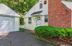 44 Lawrence Avenue, Avon, CT 06001