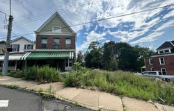 855 Ardmore Blvd, Pittsburgh, PA 15221