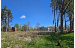 574 Hillside Drive, Prescott, WI 54021