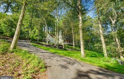 2 BRIARWOOD COURT, LANDENBERG, PA 19350
