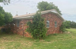 15154 County Street 2710, Minco, OK 73059