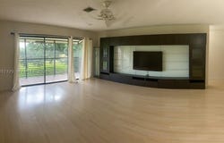 125 S Laurel Dr, Margate, FL 33063
