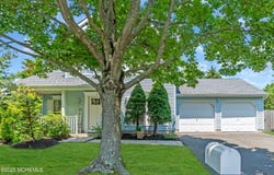 44 Sacramento Way, Tinton Falls, NJ 07712