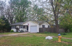 634 N Sycamore Street, Ottawa, KS 66067