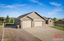 205 Mountain Shadow Dr -, Gillette, WY 82718