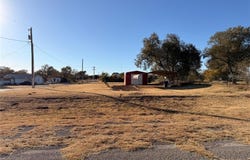 112 E Main Street, Foss, OK 73647
