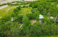 850 E 1050 Rd, Lawrence, KS 66047