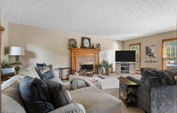 2785 Chalford Circle NW, North Canton, OH 44720