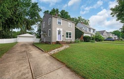 5431 Summit Road, Lyndhurst, OH 44124