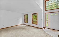 555 Whippoorwill Drive, Bushkill, PA 18324