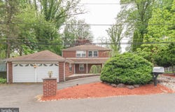 20 HIDDEN LANE, FEASTERVILLE TREVOSE, PA 19053
