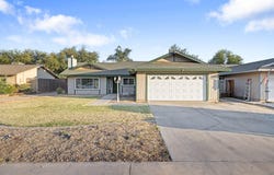 4233 W Fairview Avenue, Visalia, CA 93277