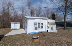 831 S Main Street, Au Gres, MI 48703
