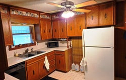 317 E 8th St, Newton, KS 67114