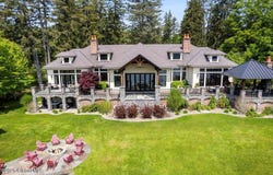 4818 Lake Shore Drive, Bolton, NY 12814
