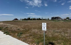 586 DIAMOND RIDGE Dr, Mapleton, UT 84664