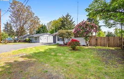1111 SPRUCE St, SweetHome, OR 97386